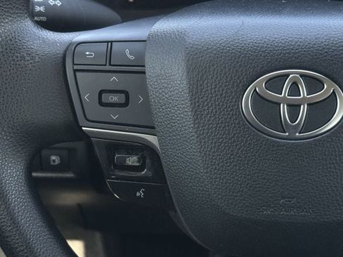 Used 2025 Toyota Camry LE FWD image 14