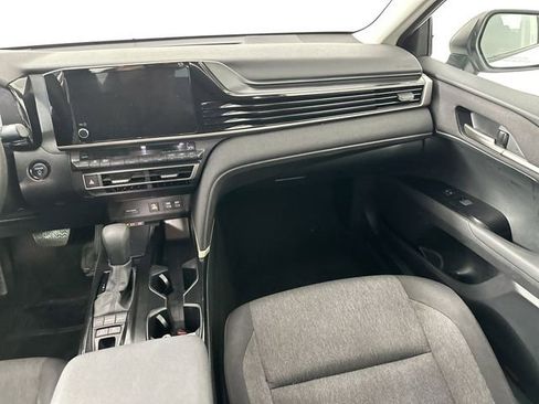 Used 2025 Toyota Camry LE FWD image 23