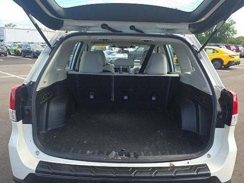 Certified 2023 Subaru Forester AWD/4WD image 6