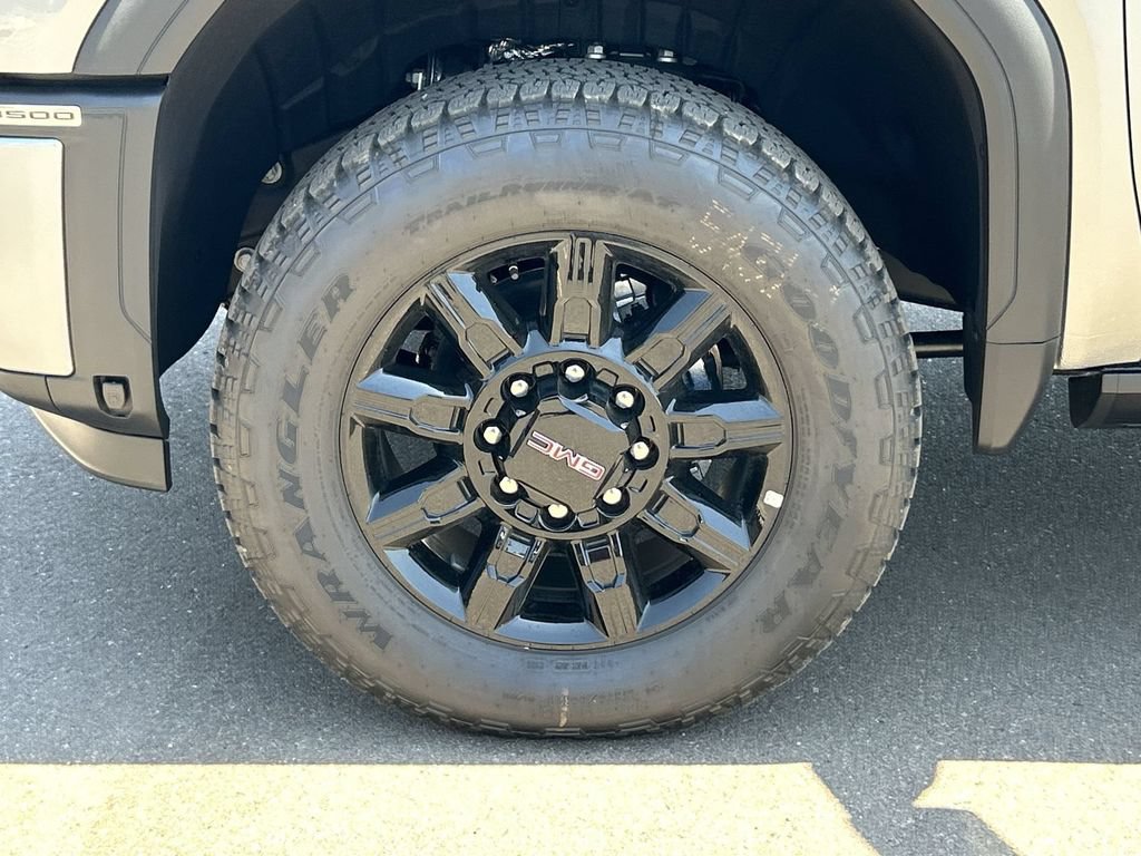 New 2026 GMC Sierra 3500 AT4 w/ AT4 Premium Plus Package AWD/4WD image 33