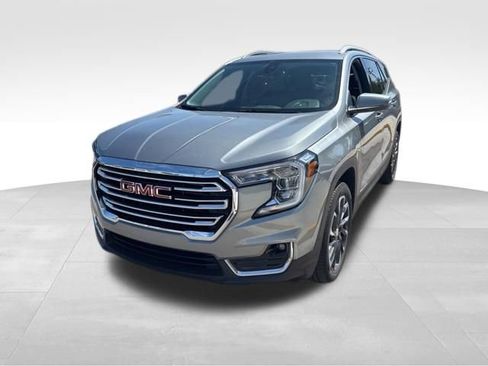 Used 2024 GMC Terrain SLT w/ LPO, Floor Liner Package AWD/4WD image 1