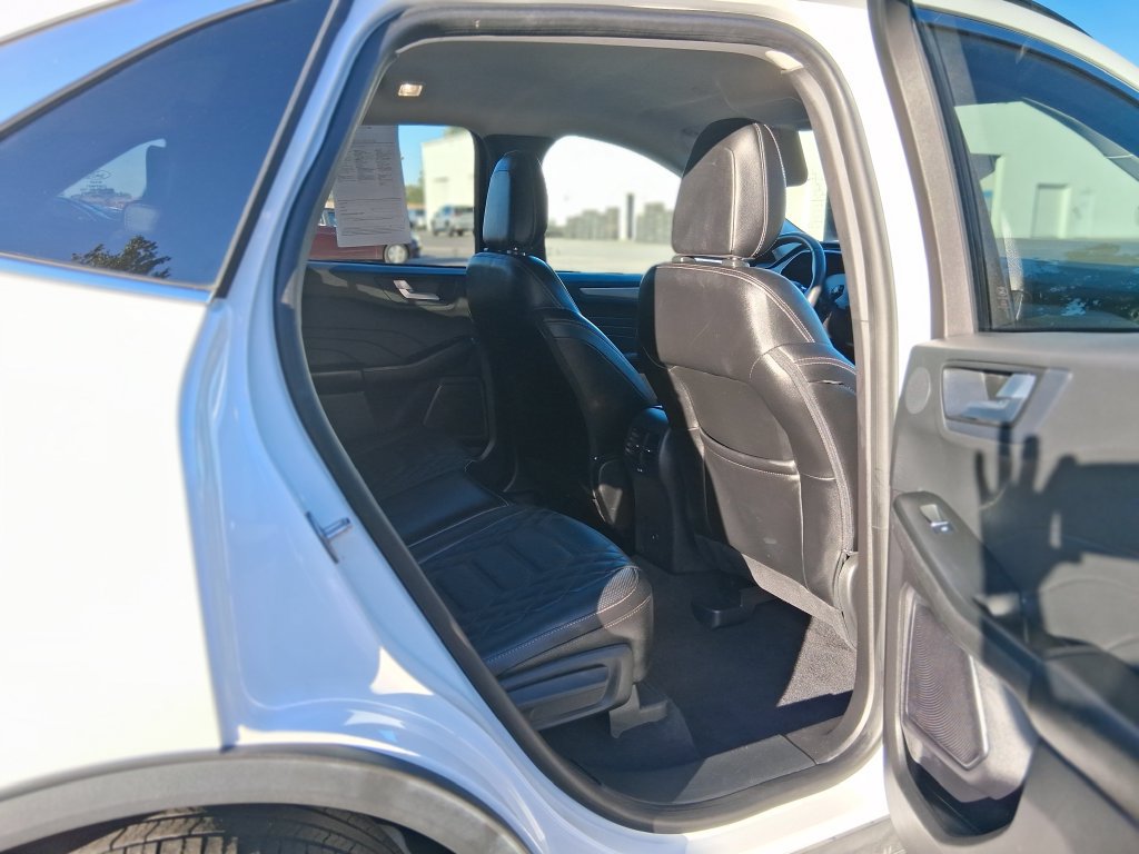 Used 2023 Ford Escape SE w/ PHEV Premium Package FWD image 15