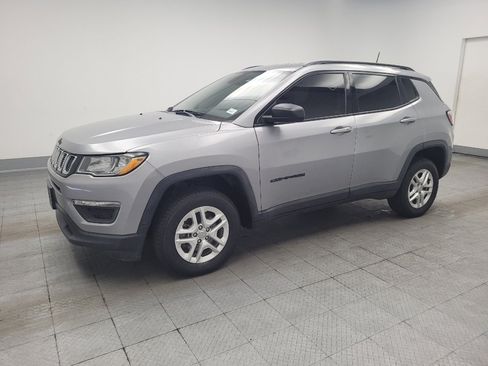Used 2018 Jeep Compass Sport w/ Tech Group AWD/4WD image 2