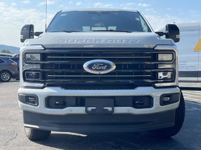 Certified 2026 Ford F250 Platinum AWD/4WD image 9