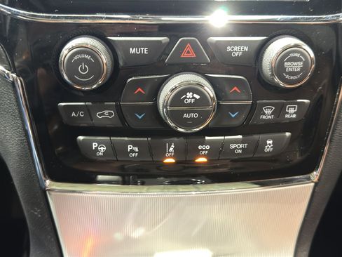 Used 2020 Jeep Grand Cherokee Summit image 35