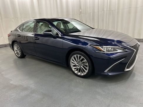Used 2022 Lexus ES 300h w/ Accessory Package 2 FWD image 1