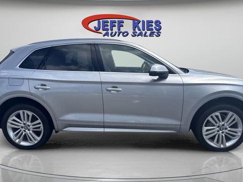Used 2018 Audi Q5 2.0T Premium Plus w/ Premium Plus Package AWD/4WD image 4