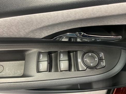 Used 2020 Chevrolet Bolt Premier w/ Infotainment Package image 24