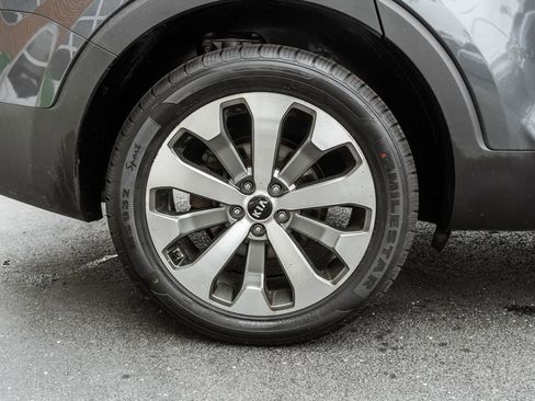 Used 2020 Kia Telluride S AWD/4WD image 27