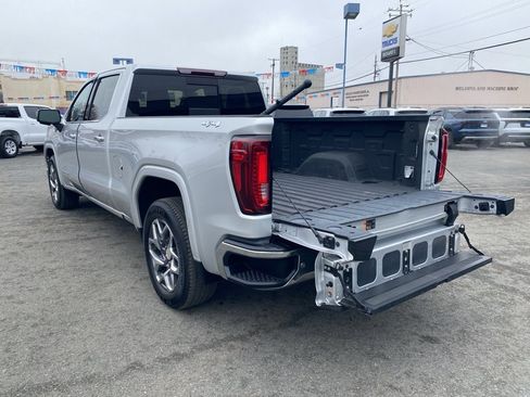 Used 2022 GMC Sierra 1500 SLT w/ SLT Premium Plus Package image 18