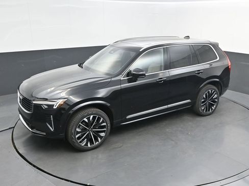 New 2026 Volvo XC90 B6 Ultra w/ Lounge Package AWD/4WD image 21