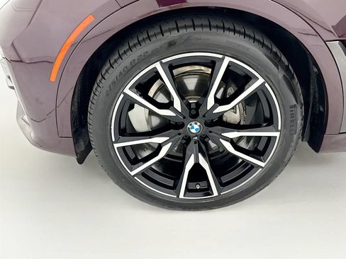 Used 2020 BMW X7 xDrive40i w/ M Sport Package AWD/4WD image 29