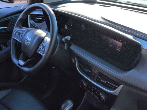 Used 2024 Buick Encore GX Sport Touring image 27