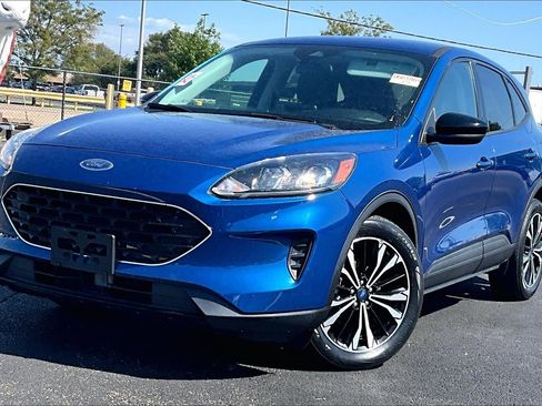 Used 2022 Ford Escape SE w/ SE Sport Appearance Package FWD image 8