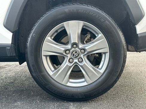 Certified 2022 Toyota RAV4 XLE image 27