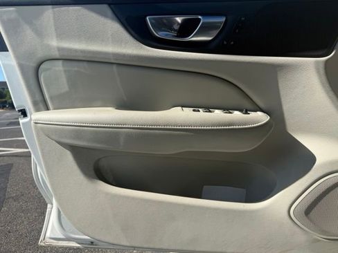 Used 2024 Volvo S60 B5 Plus AWD/4WD image 12