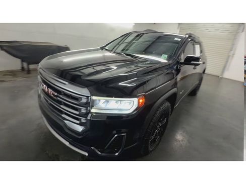 Certified 2023 GMC Acadia AT4 w/ Technology Package AWD/4WD image 4