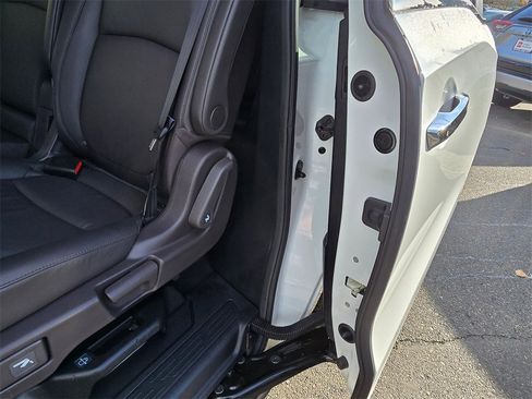 Used 2020 Honda Odyssey EX-L image 18