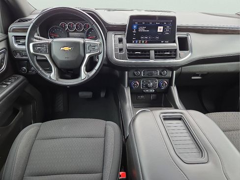 Used 2021 Chevrolet Suburban LS RWD image 12