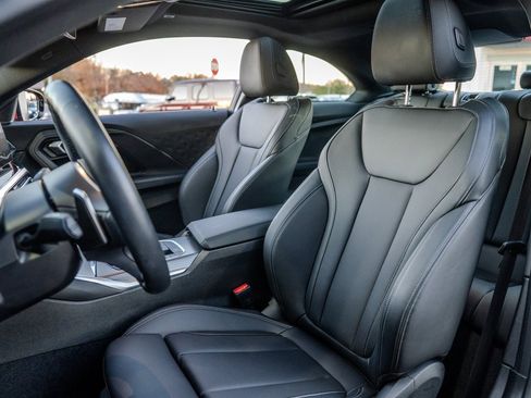 Used 2023 BMW 230i Coupe w/ M Sport Package image 19