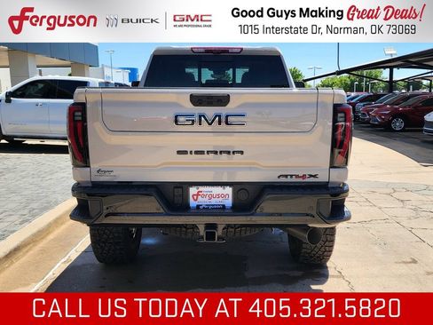 New 2026 GMC Sierra 2500 AT4X w/ LPO, Black Badging Package AWD/4WD image 4