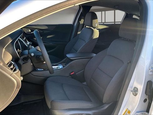 Used 2024 Chevrolet Malibu RS image 19