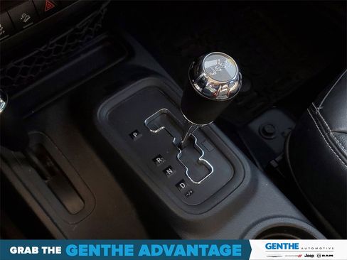 Used 2016 Jeep Wrangler Unlimited Sahara w/ Connectivity Group image 18