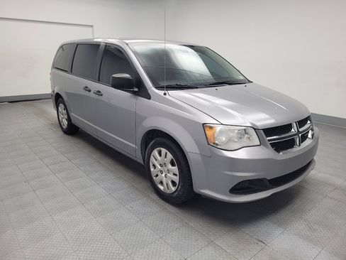 Used 2019 Dodge Grand Caravan SE image 13
