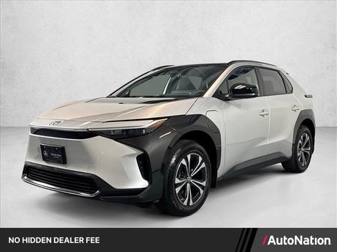Used 2024 Toyota bZ4X FWD image 1