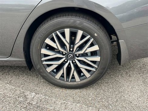 New 2025 Nissan Altima 2.5 SV w/ SV Premium Package image 12