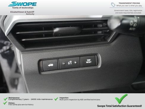 Used 2025 Nissan Altima 2.5 S FWD image 15