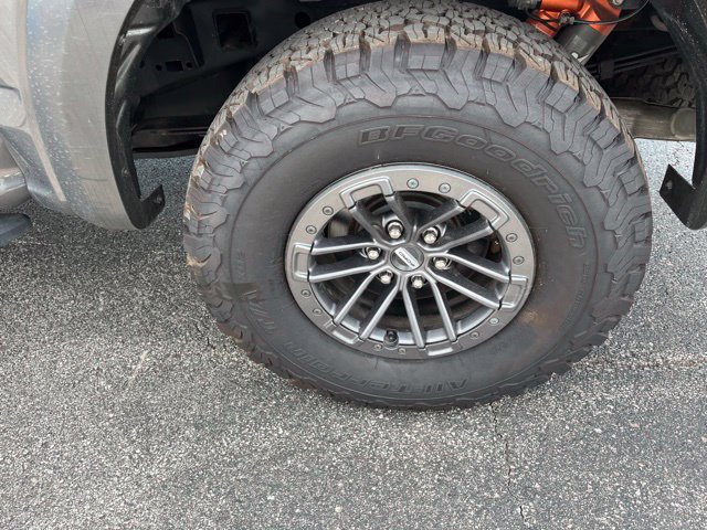 Used 2020 Ford F150 Raptor w/ Equipment Group 802A Luxury AWD/4WD image 19