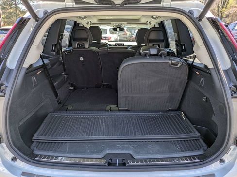 Used 2025 Volvo XC90 T8 Ultra w/ Protection Package Premier image 13