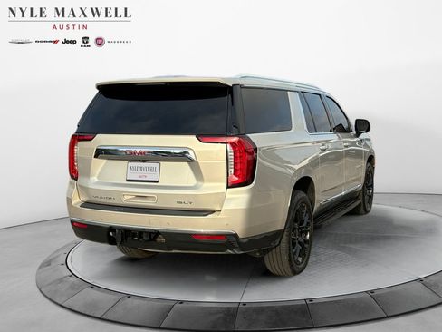 Used 2022 GMC Yukon XL SLT w/ SLT Luxury Package RWD image 16