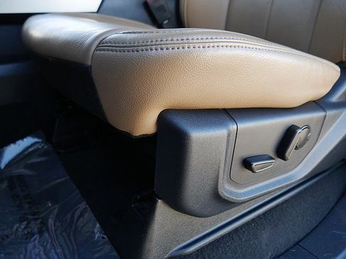 Used 2022 Ford F250 Lariat w/ Lariat Value Package image 12