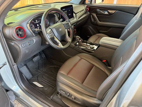 Used 2024 Chevrolet Blazer RS w/ Driver Confidence II Package FWD image 2