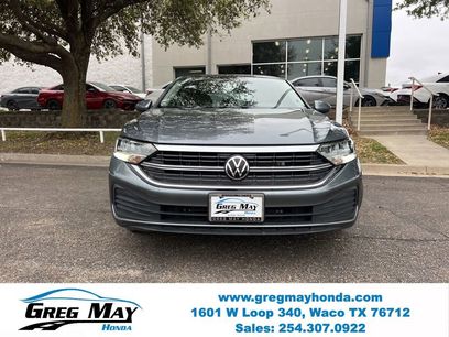 Used 2024 Volkswagen Jetta SE w/ Panoramic Sunroof Package