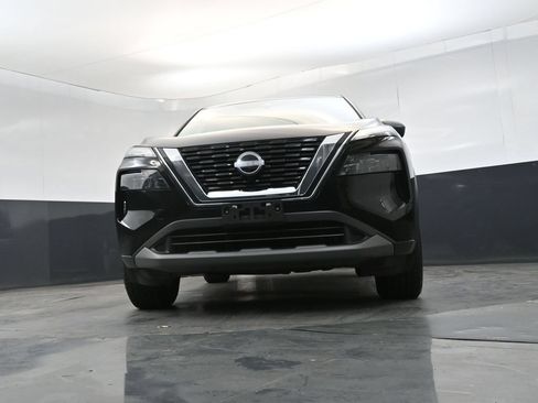 Used 2023 Nissan Rogue S AWD/4WD image 19