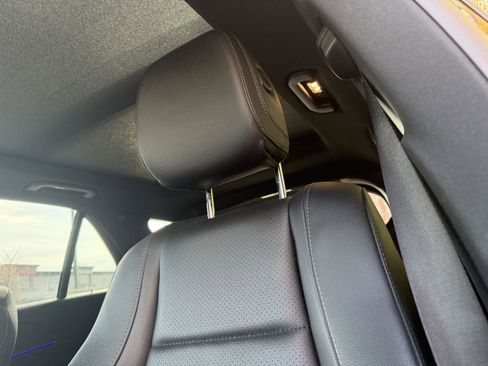 Used 2023 Mercedes-Benz GLE 350 4MATIC w/ AMG Line Exterior image 12