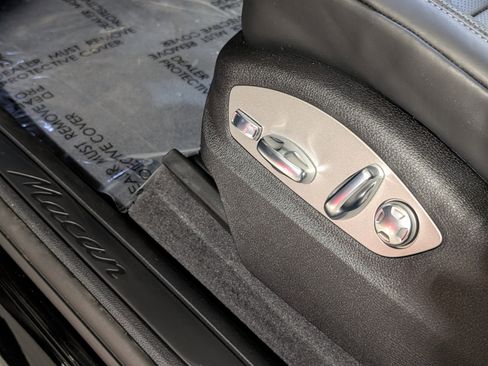 New 2026 Porsche Macan image 18