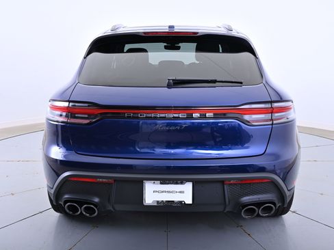 Certified 2025 Porsche Macan image 6