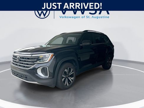 Used 2024 Volkswagen Atlas SE FWD image 4