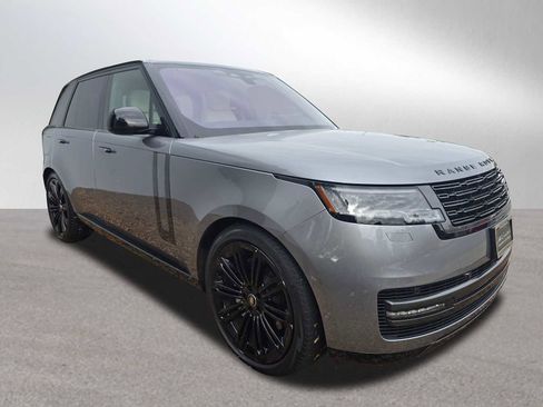 Used 2023 Land Rover Range Rover SE image 7
