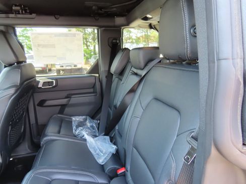 New 2025 Ford Bronco Big Bend AWD/4WD image 15