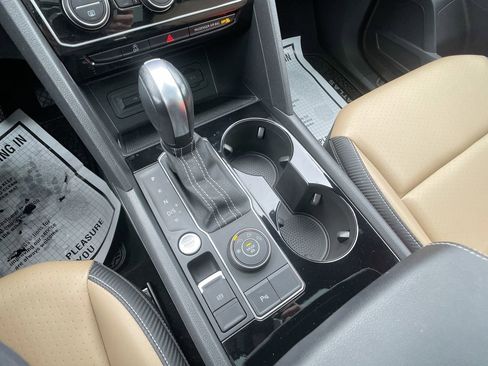 Used 2023 Volkswagen Atlas Cross Sport SE image 20