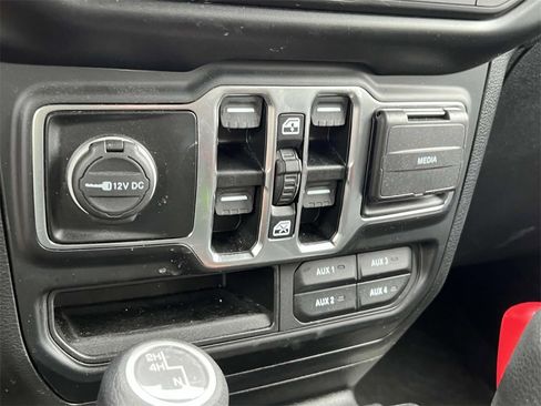 Used 2021 Jeep Wrangler Unlimited Sport image 30