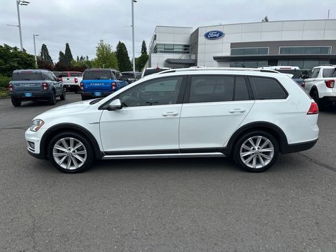 Used 2017 Volkswagen Golf Alltrack SE AWD/4WD image 3