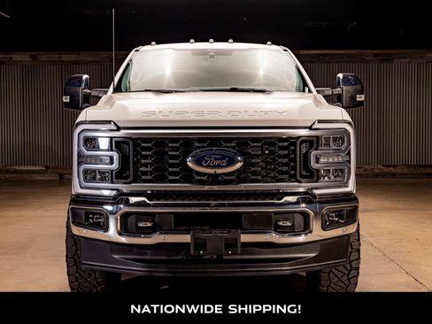 Used 2024 Ford F350 Lariat w/ Lariat Ultimate Package image 4