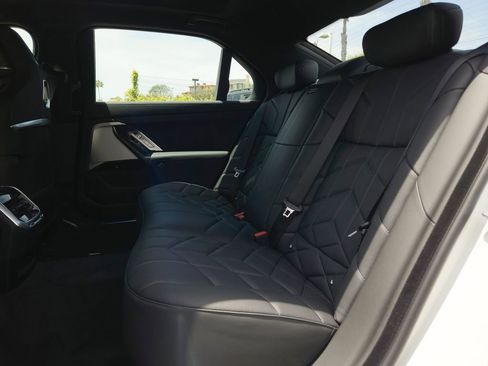 New 2026 BMW 740i RWD image 8