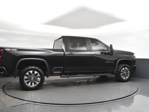 Used 2022 Chevrolet Silverado 2500 Custom w/ Safety Confidence Package image 8